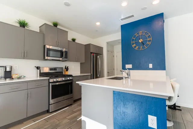 $435,000 | 3742 Longford Way, Clovis, CA 93619