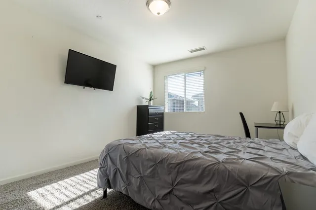 $435,000 | 3742 Longford Way, Clovis, CA 93619