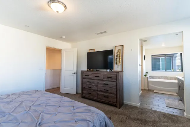 $435,000 | 3742 Longford Way, Clovis, CA 93619