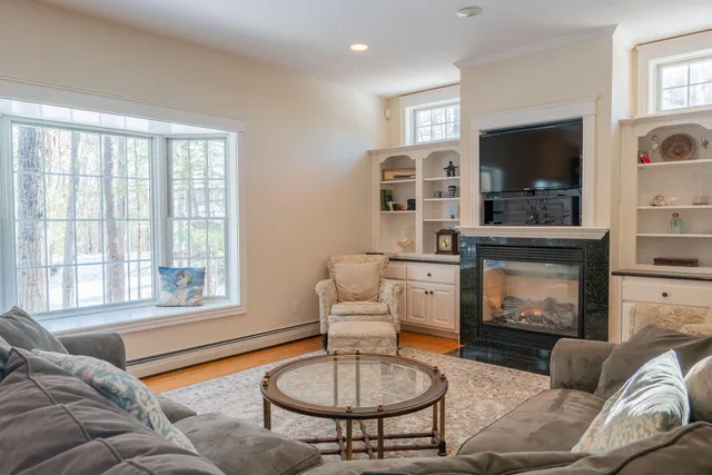 $1,650,000 | 16 Veronica Lane, Falmouth, ME 04105