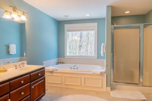 $1,650,000 | 16 Veronica Lane, Falmouth, ME 04105