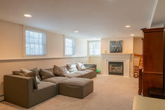 $1,650,000 | 16 Veronica Lane, Falmouth, ME 04105