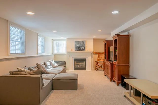 $1,650,000 | 16 Veronica Lane, Falmouth, ME 04105