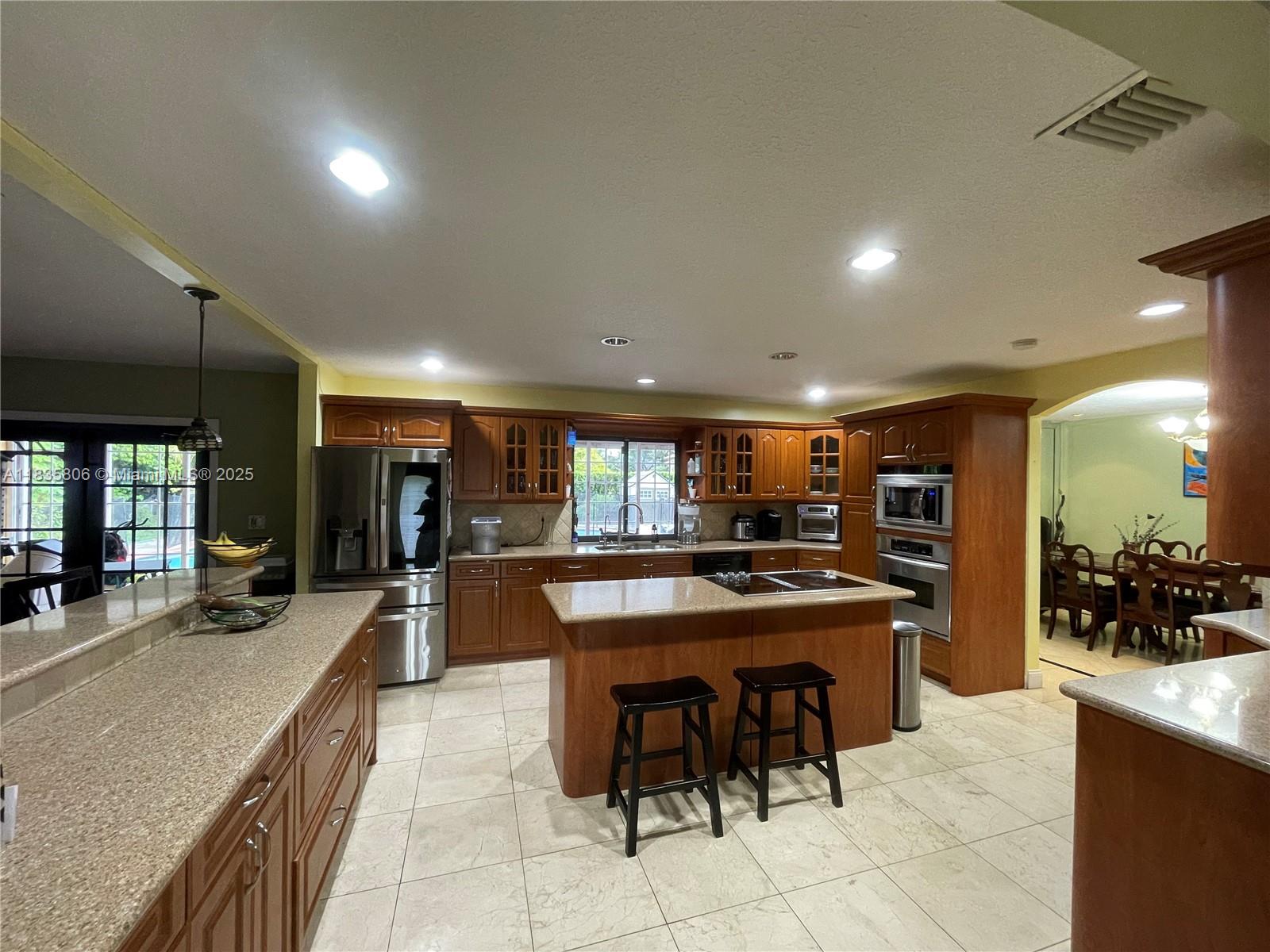 15131 Whetstone Way Southwest Ranches, FL 33331 - Photo 12 of 55 Gallery Image 12