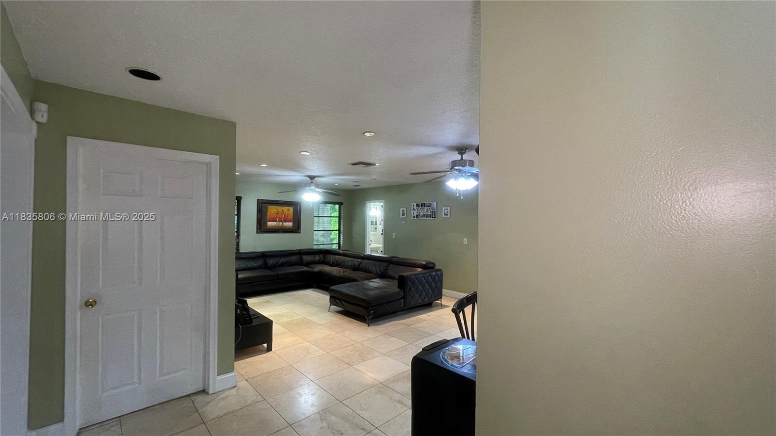 15131 Whetstone Way Southwest Ranches, FL 33331 - Photo 17 of 55 Gallery Image 17