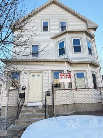 $2,400 | 46 Borinquen Street, Providence, RI 02905