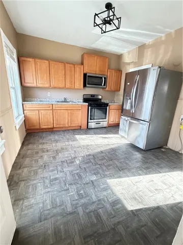 $2,400 | 46 Borinquen Street, Providence, RI 02905