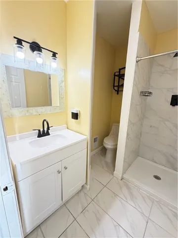 $2,400 | 46 Borinquen Street, Providence, RI 02905