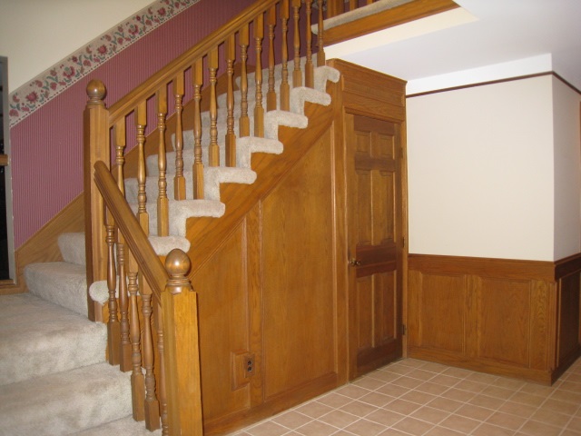 2152 Kennedy Drive Rochester, MI 48309 - Photo 20 of 37 Stairway