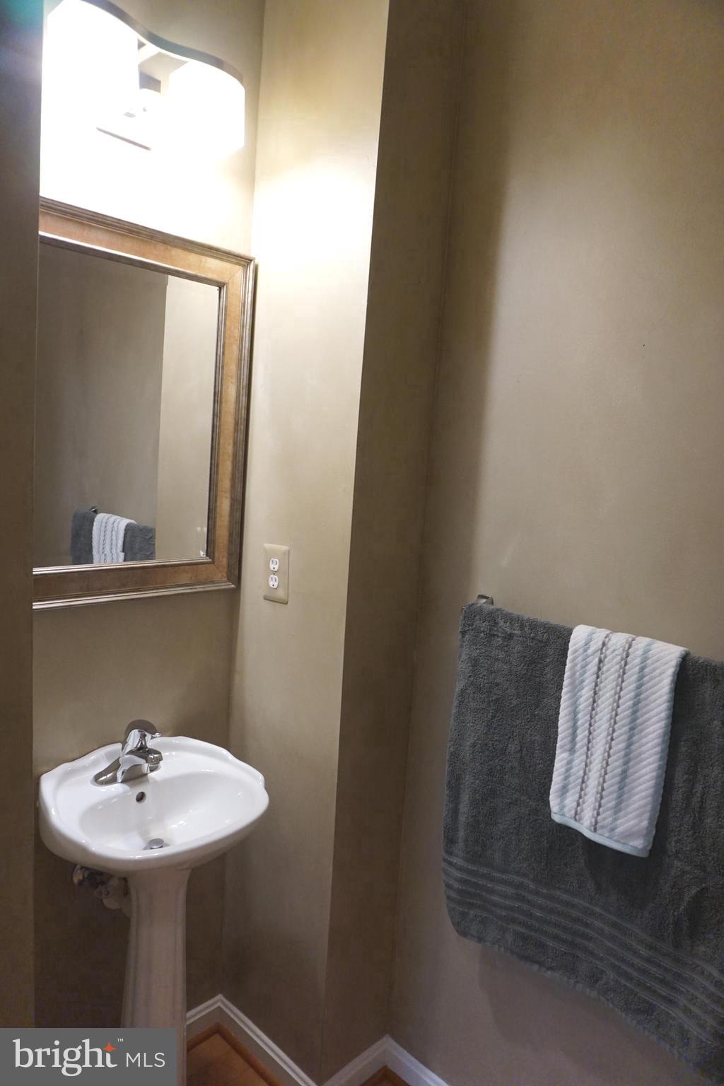 1670 Mohegan Drive, Unit A Havre de Grace, MD 21078 - Photo 17 of 44 1/2 BATH off kitchen