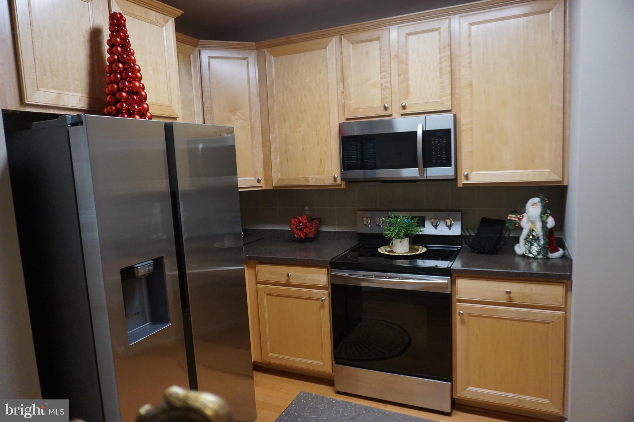 1670 Mohegan Drive, Unit A Havre de Grace, MD 21078 - Photo 38 of 44 Stainless steel appliances