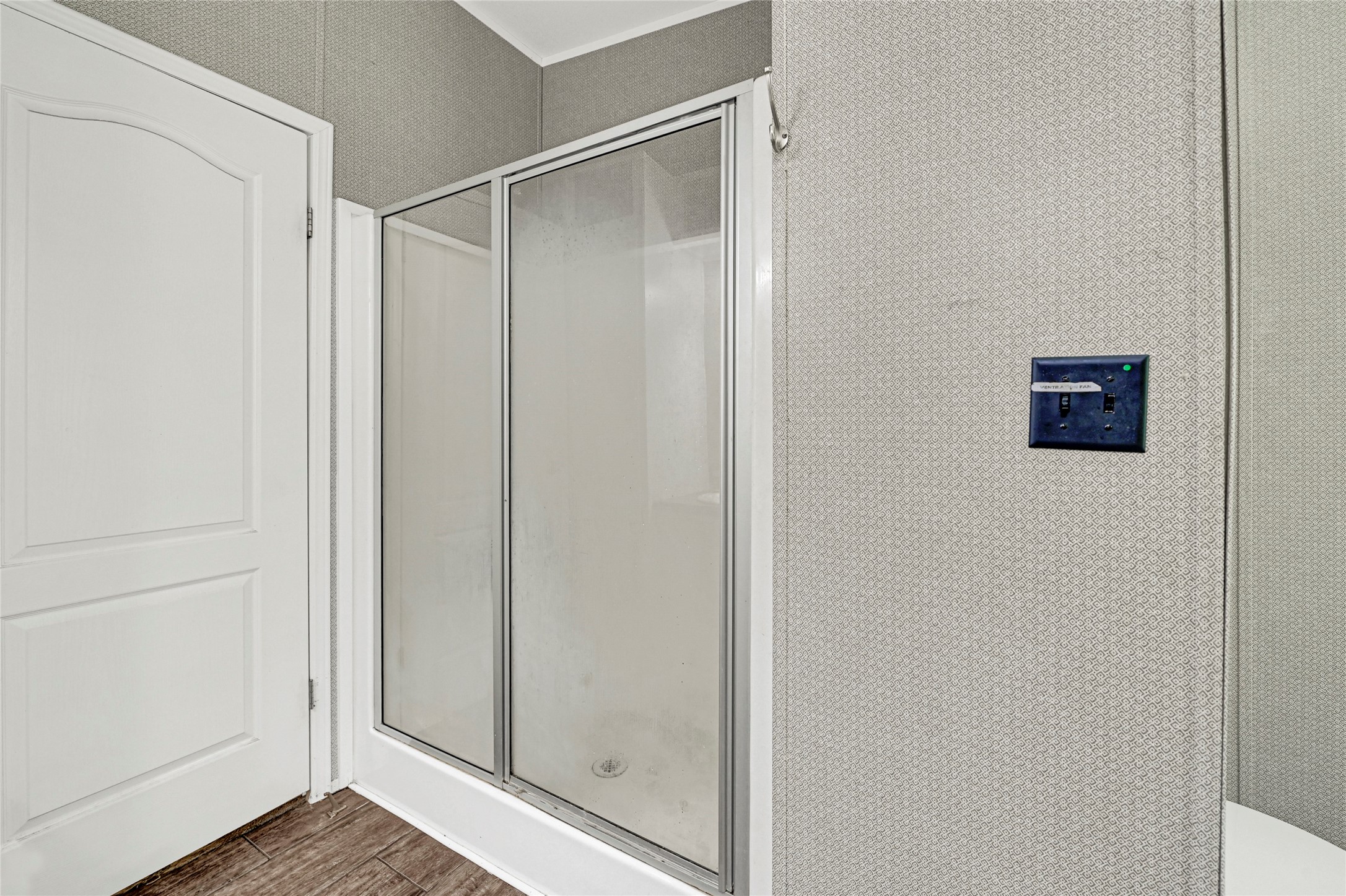 635 County Road 2175 Shepherd, TX 77371 - Photo 17 of 27 a view of a small space