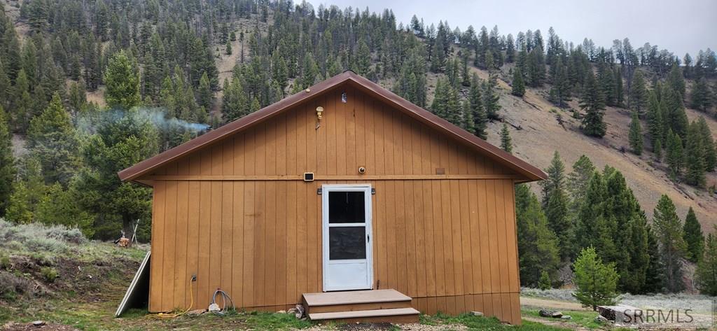 34 Grizzly Bear Road Challis, ID 83226 - Photo 8 of 26