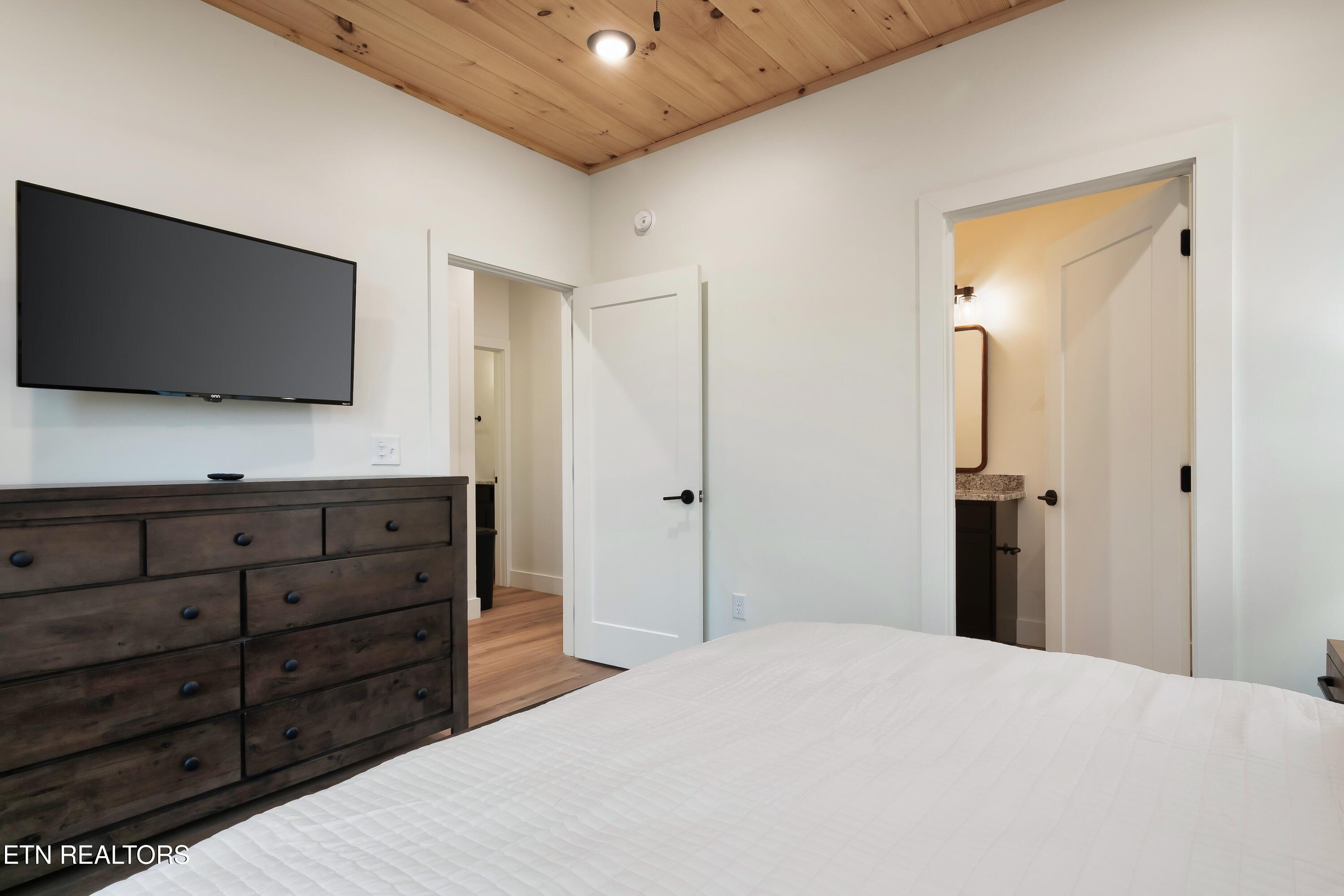 1226 Reedmont Way Sevierville, TN 37876 - Photo 14 of 34 1226Rre-14