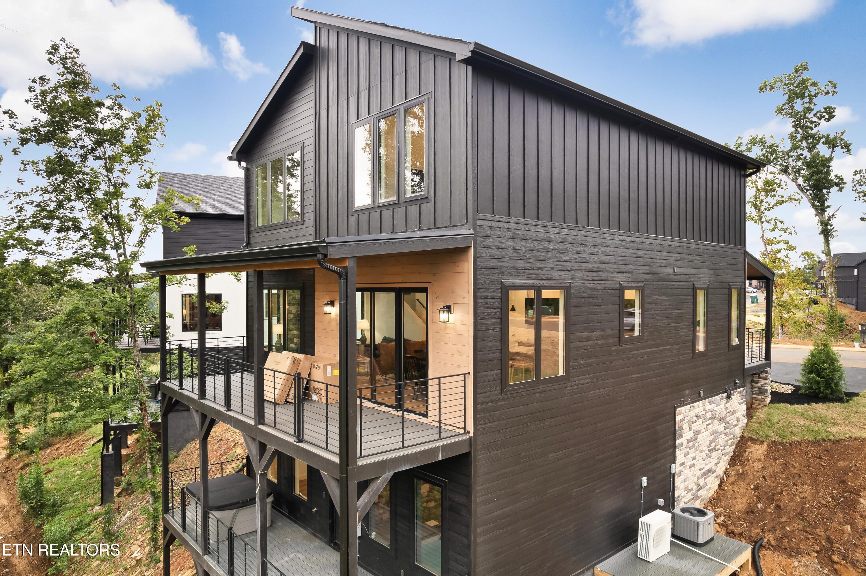 1226 Reedmont Way Sevierville, TN 37876 - Photo 4 of 34 1226Rre-4