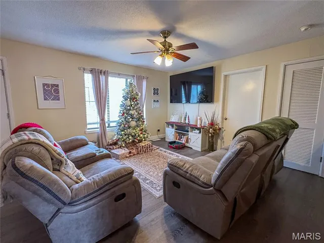 $169,900 | 2064 Township Line Road, Poplar Bluff, MO 63901