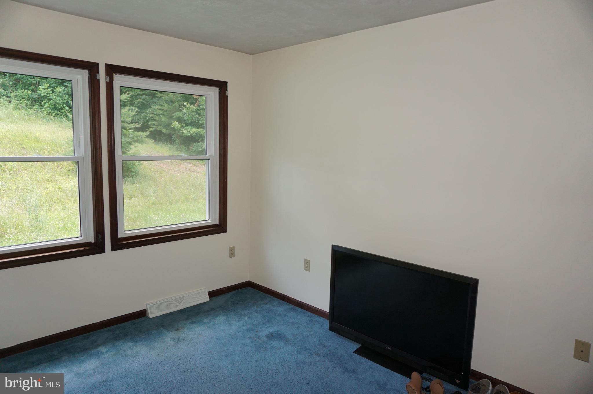 6380 Crone Road Dover, PA 17315 - Photo 11 of 39