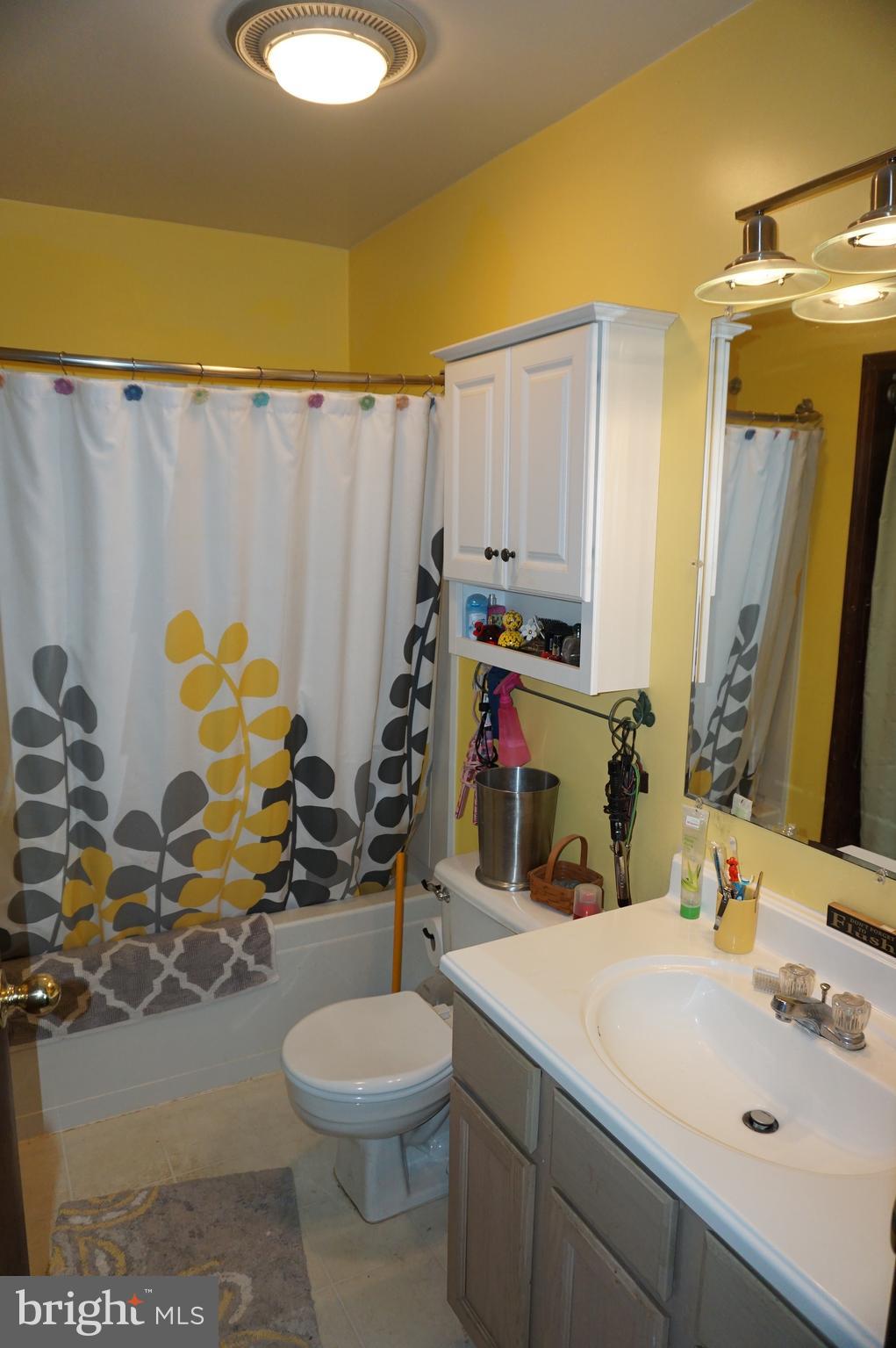 6380 Crone Road Dover, PA 17315 - Photo 13 of 39