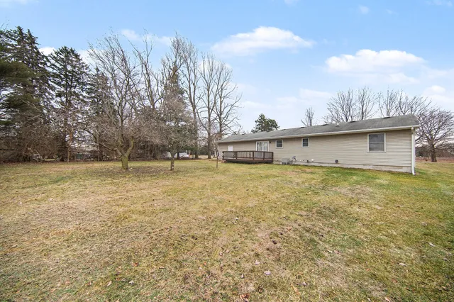 $299,000 | 4025 Oakley Road, Stockbridge, MI 49285