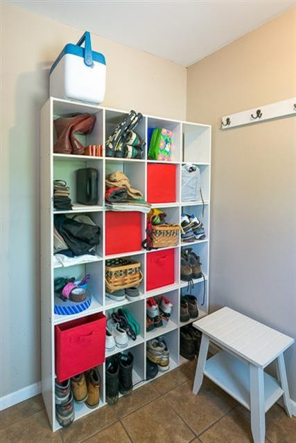 1580 Pierce Road Chelsea, MI 48118 - Photo 19 of 30 Mudroom