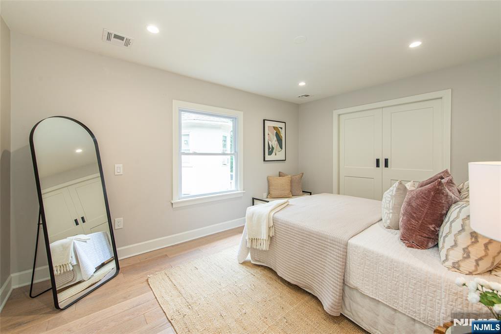 181 Valley Road Montclair, NJ 07042 - Photo 16 of 33