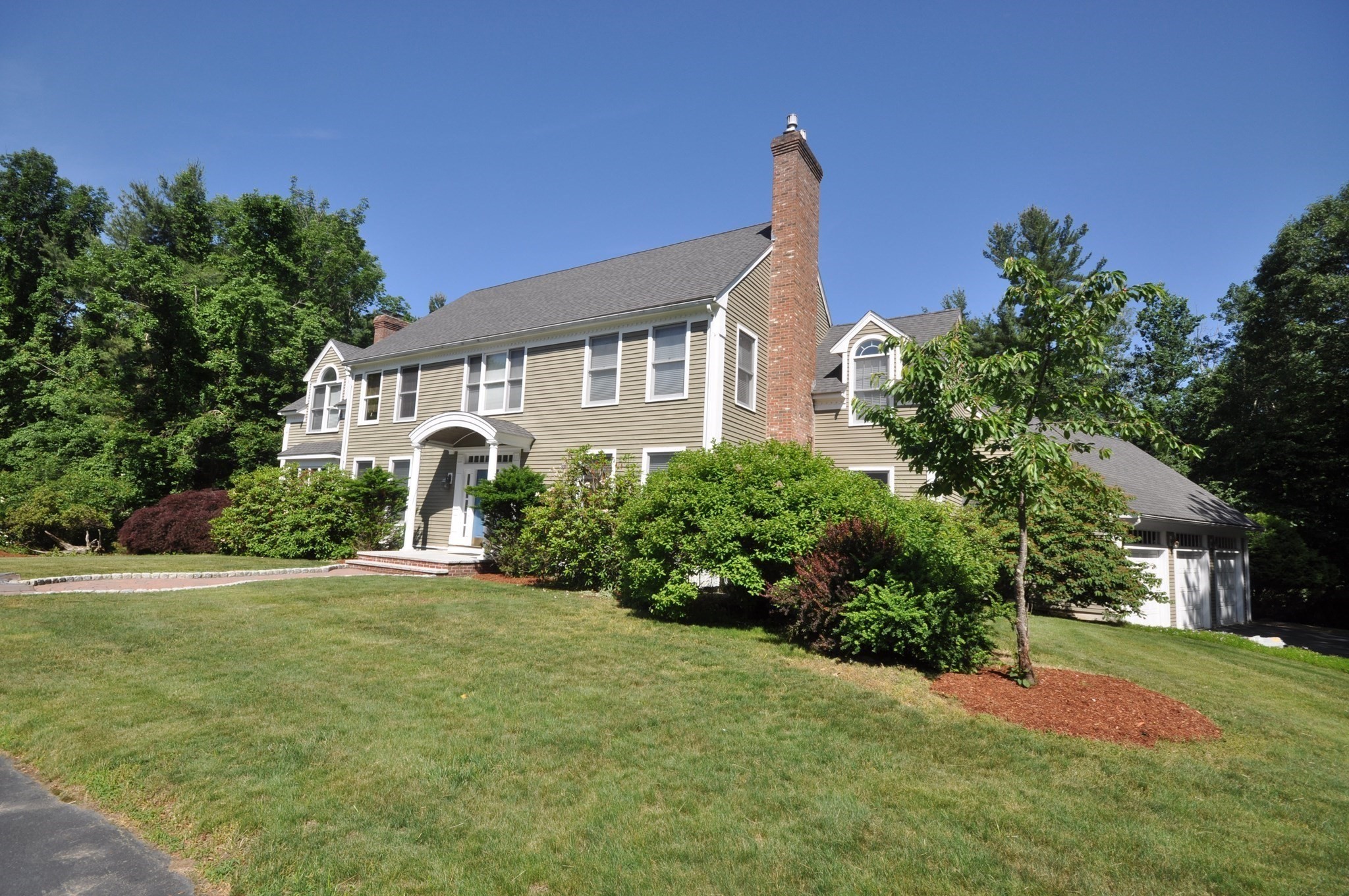 9 Breezy Point Road Acton, MA 01720 - Photo 2 of 42 Gallery Image 2