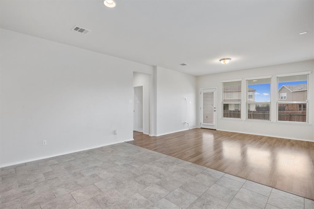 213 Methodius Drive Hutto, TX 78634 - Photo 11 of 28