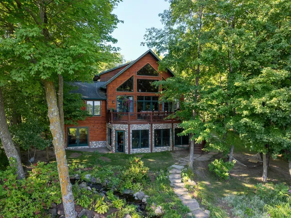 $1,995,000 | W2325 Belvidere Road, Sarona, WI 54870