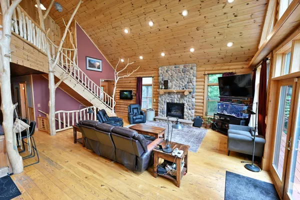 $1,995,000 | W2325 Belvidere Road, Sarona, WI 54870