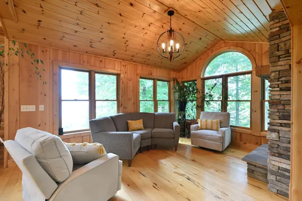 $1,995,000 | W2325 Belvidere Road, Sarona, WI 54870