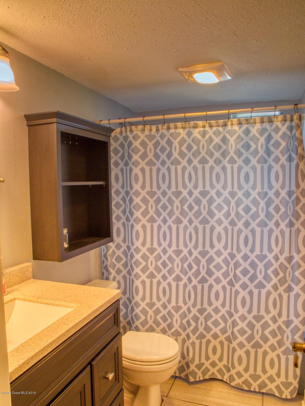 2268 Woodbury Road Melbourne, FL 32935 - Photo 13 of 20 BATHROOM