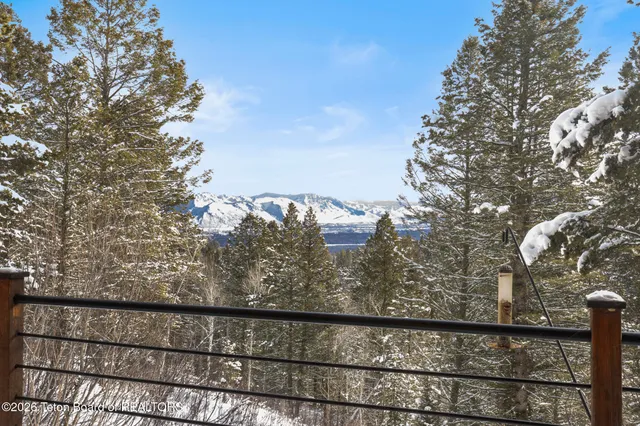 $3,600,000 | 6815 Paintbrush Trail, Wilson, WY 83014