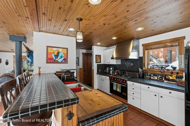 $3,600,000 | 6815 Paintbrush Trail, Wilson, WY 83014