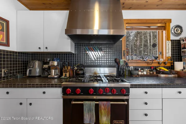 $3,600,000 | 6815 Paintbrush Trail, Wilson, WY 83014