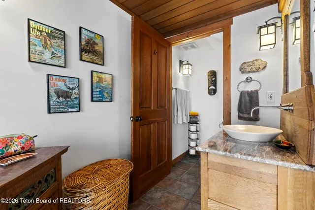 $3,600,000 | 6815 Paintbrush Trail, Wilson, WY 83014