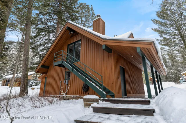 $3,600,000 | 6815 Paintbrush Trail, Wilson, WY 83014