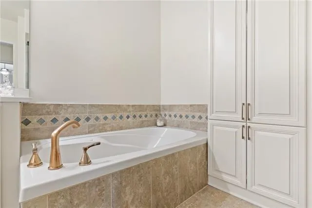 $6,000 | 420 White Ash Loop, Madisonville, LA 70447