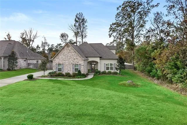 $6,000 | 420 White Ash Loop, Madisonville, LA 70447