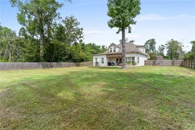 $6,000 | 420 White Ash Loop, Madisonville, LA 70447