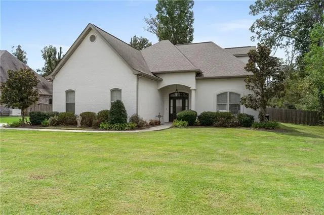 $6,000 | 420 White Ash Loop, Madisonville, LA 70447