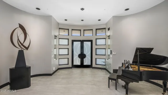 $5,800,000 | 3282 East Palo Verde Drive, Paradise Valley, AZ 85253