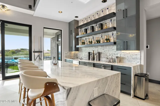 $5,800,000 | 3282 East Palo Verde Drive, Paradise Valley, AZ 85253