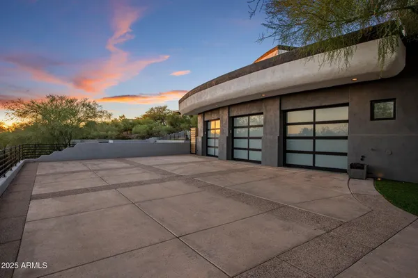 $5,800,000 | 3282 East Palo Verde Drive, Paradise Valley, AZ 85253
