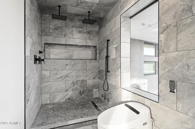 $5,800,000 | 3282 East Palo Verde Drive, Paradise Valley, AZ 85253