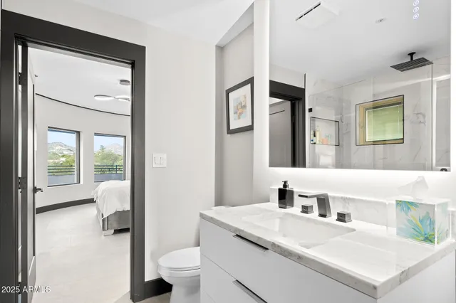 $5,800,000 | 3282 East Palo Verde Drive, Paradise Valley, AZ 85253