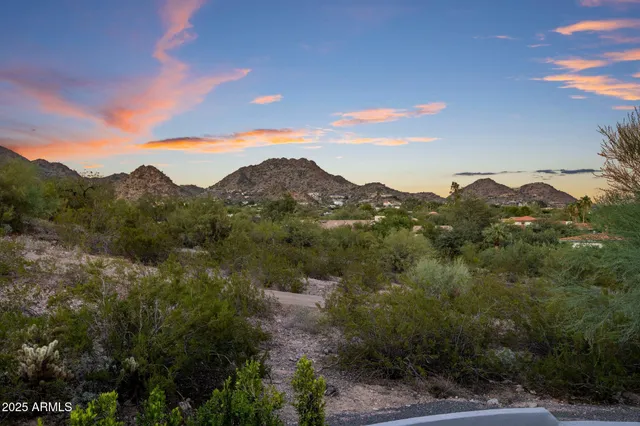 $5,800,000 | 3282 East Palo Verde Drive, Paradise Valley, AZ 85253