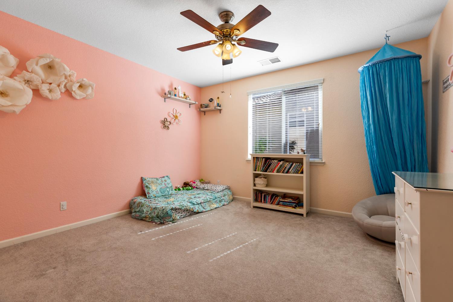 2836 Tabriz Drive Modesto, CA 95355 - Photo 19 of 35 a living room with furniture and a window