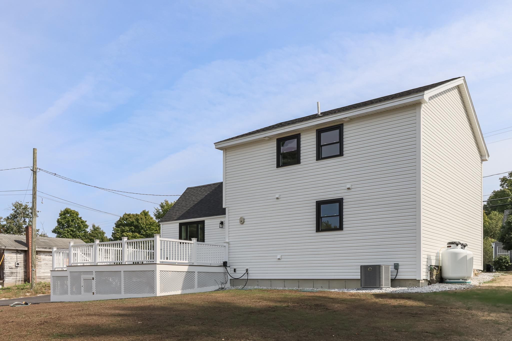 19 Old Manchester Road Raymond, NH 03077 - Photo 23 of 42