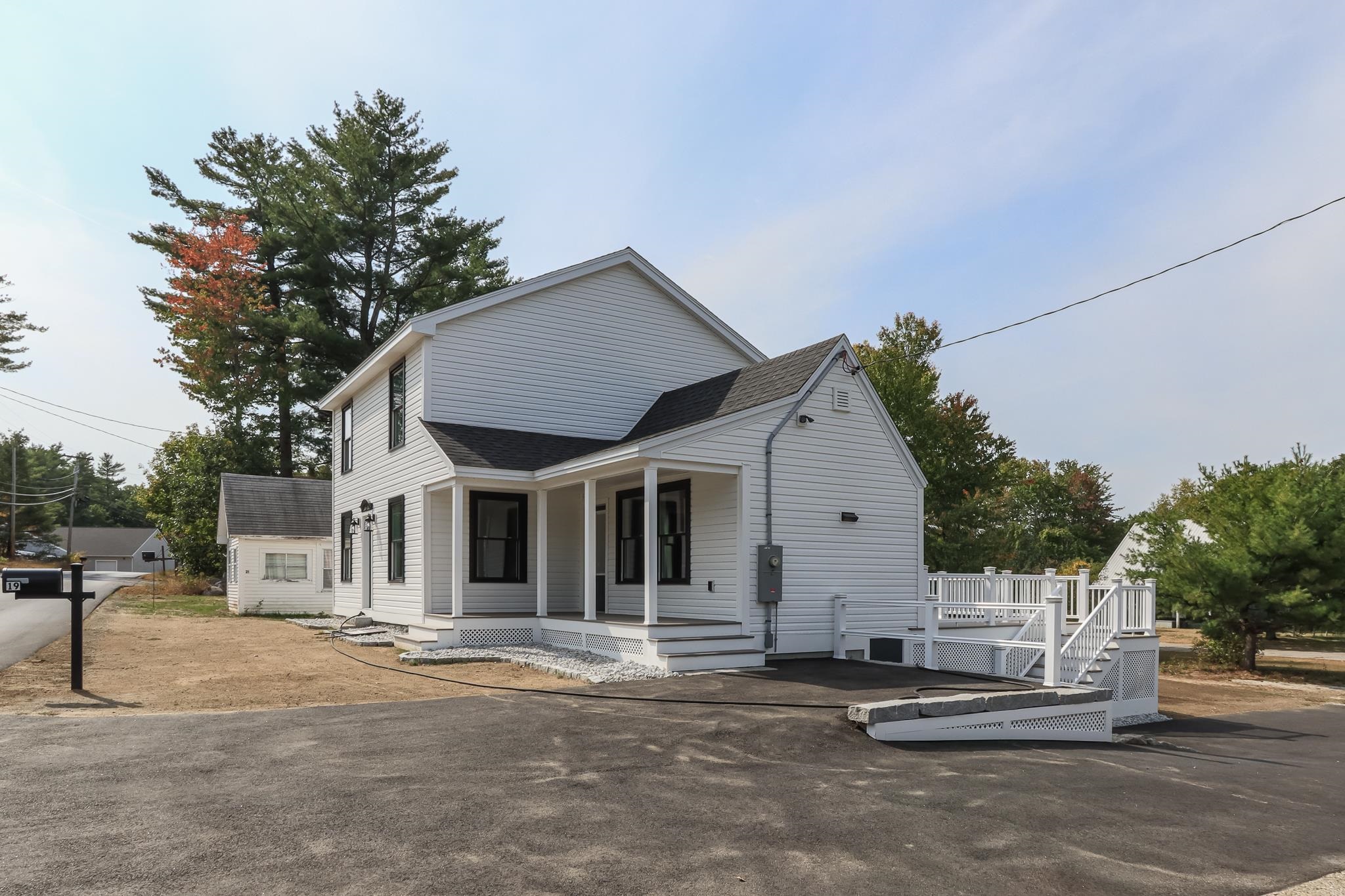 19 Old Manchester Road Raymond, NH 03077 - Photo 31 of 42