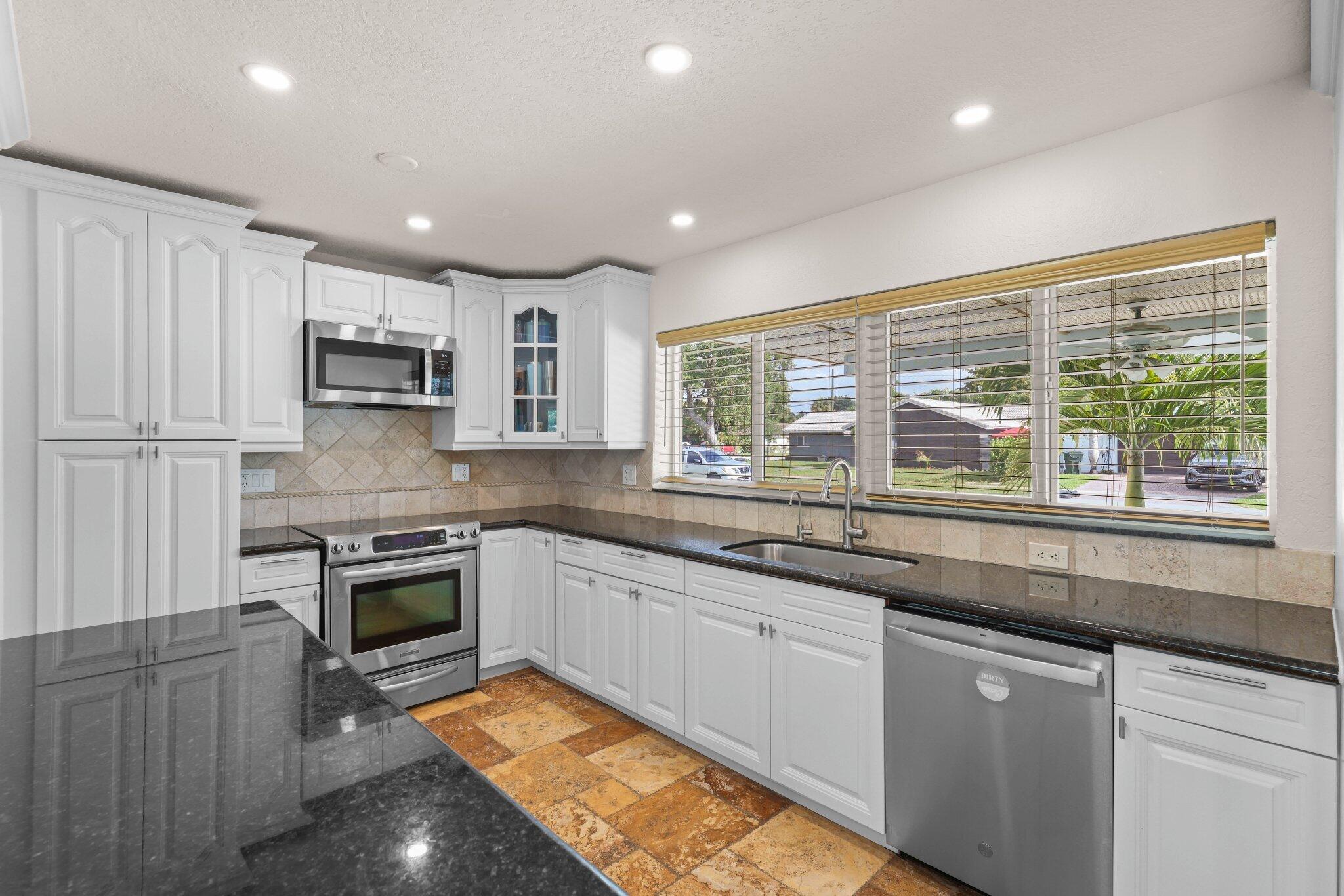 1082 Southwest 3rd Street Boca Raton, FL 33486 - Photo 16 of 61 1082 Southwest 3rd St - 13.jpg-SMALL